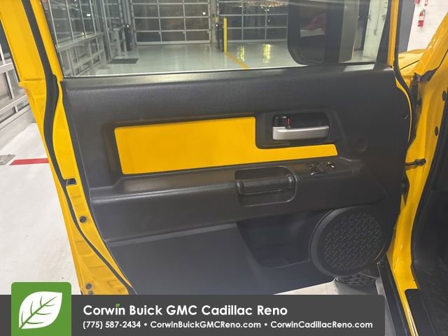 Used 2007 Toyota FJ Cruiser 4WD image 12