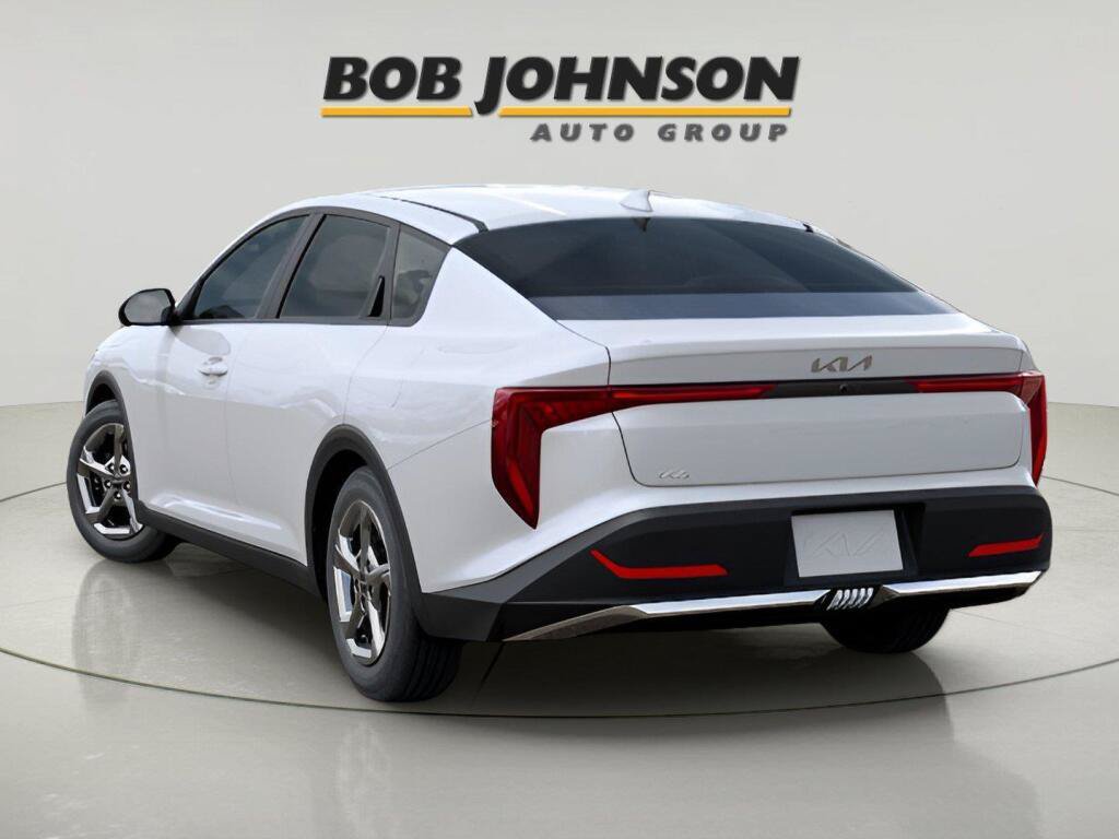 New 2026 Kia K4 FWD image 5