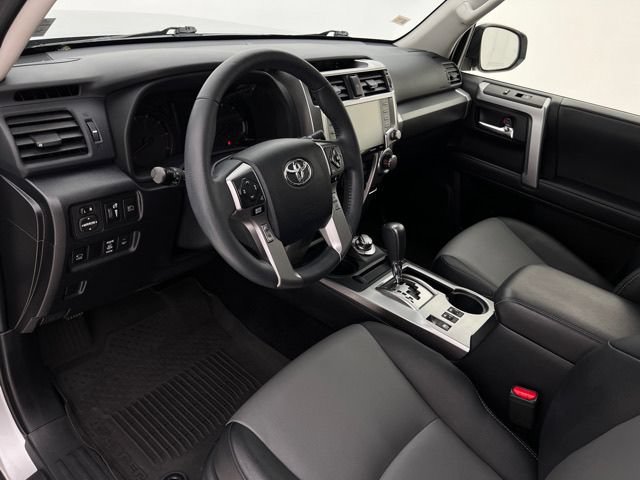 Used 2022 Toyota 4Runner SR5 Premium w/ TRD Black Wheel Package (TMS) AWD/4WD image 16