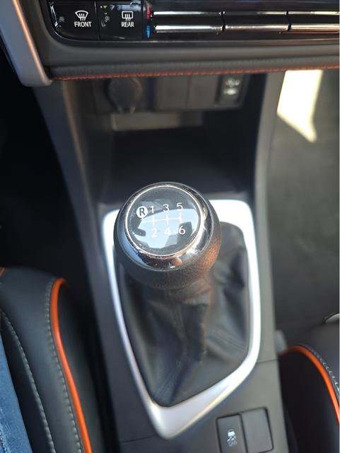 Used 2018 Toyota Corolla SE image 18