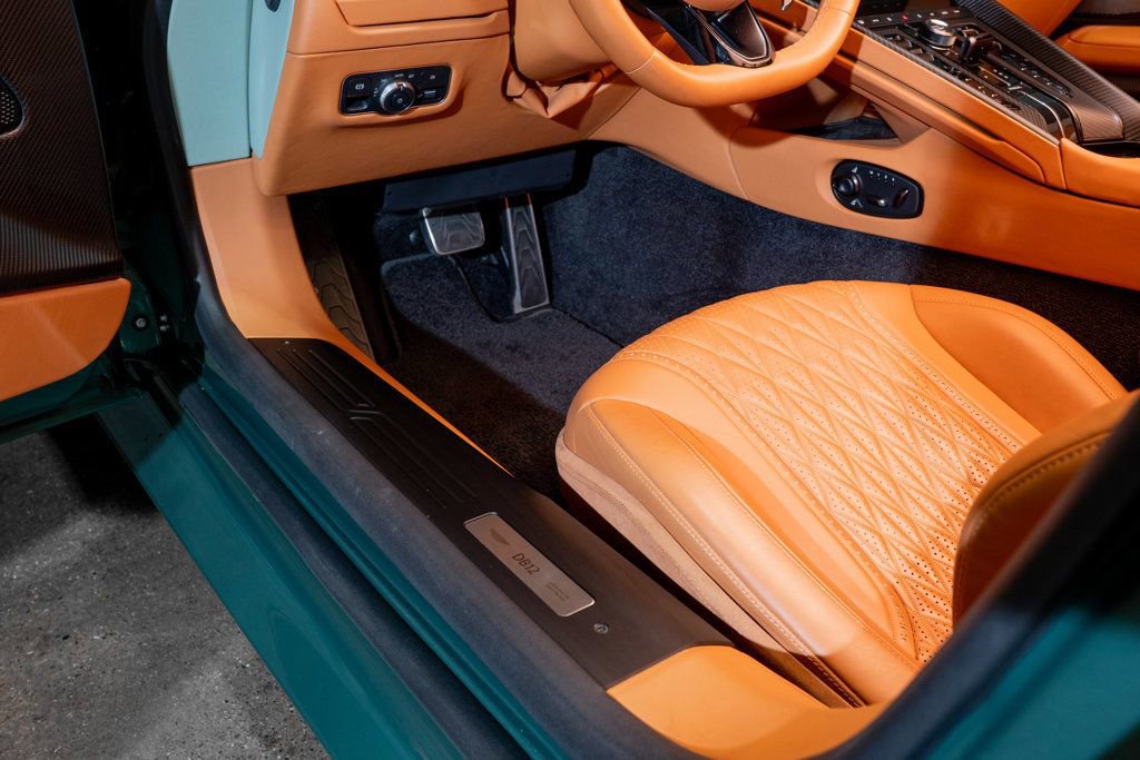 Used 2024 Aston Martin DB12 Coupe image 20