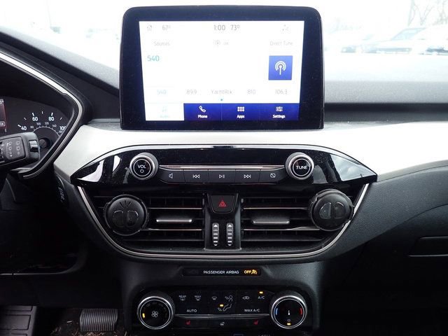 Used 2022 Ford Escape SE w/ Cold Weather Package image 14