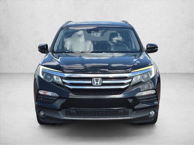Used 2017 Honda Pilot Touring image 2