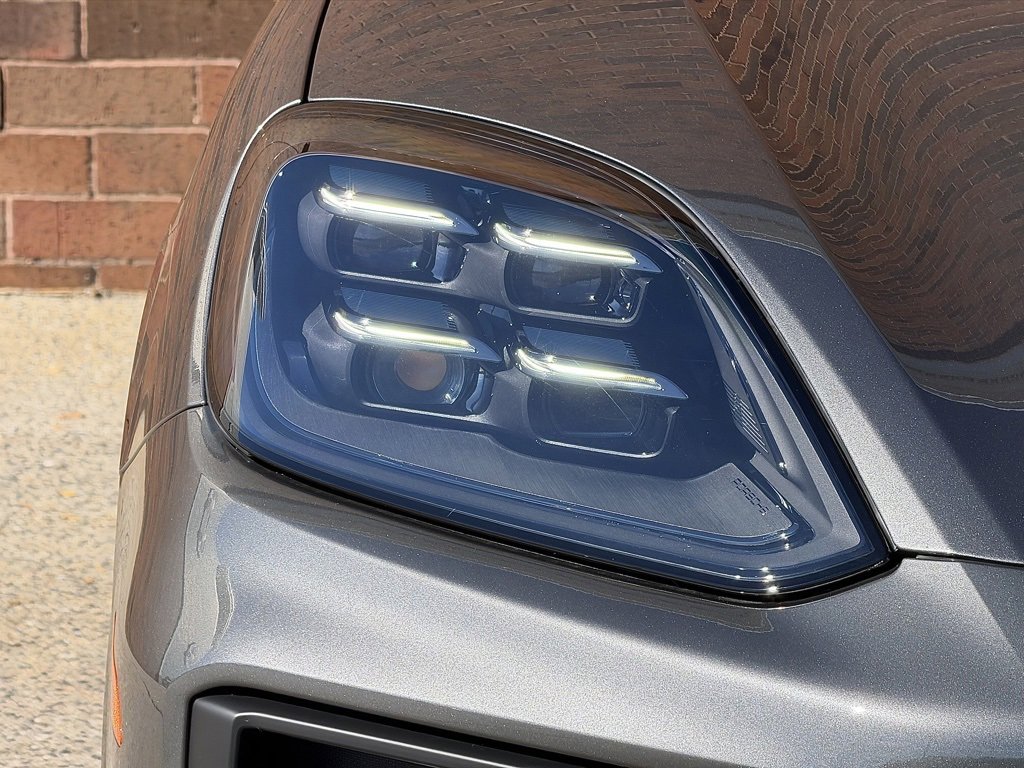 New 2026 Porsche Cayenne Coupe image 12