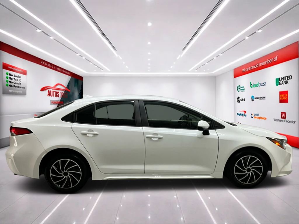 Used 2021 Toyota Corolla LE image 8
