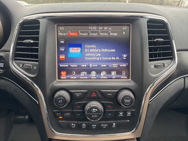 Used 2017 Jeep Grand Cherokee Limited w/ Trailer Tow Group IV AWD/4WD image 16