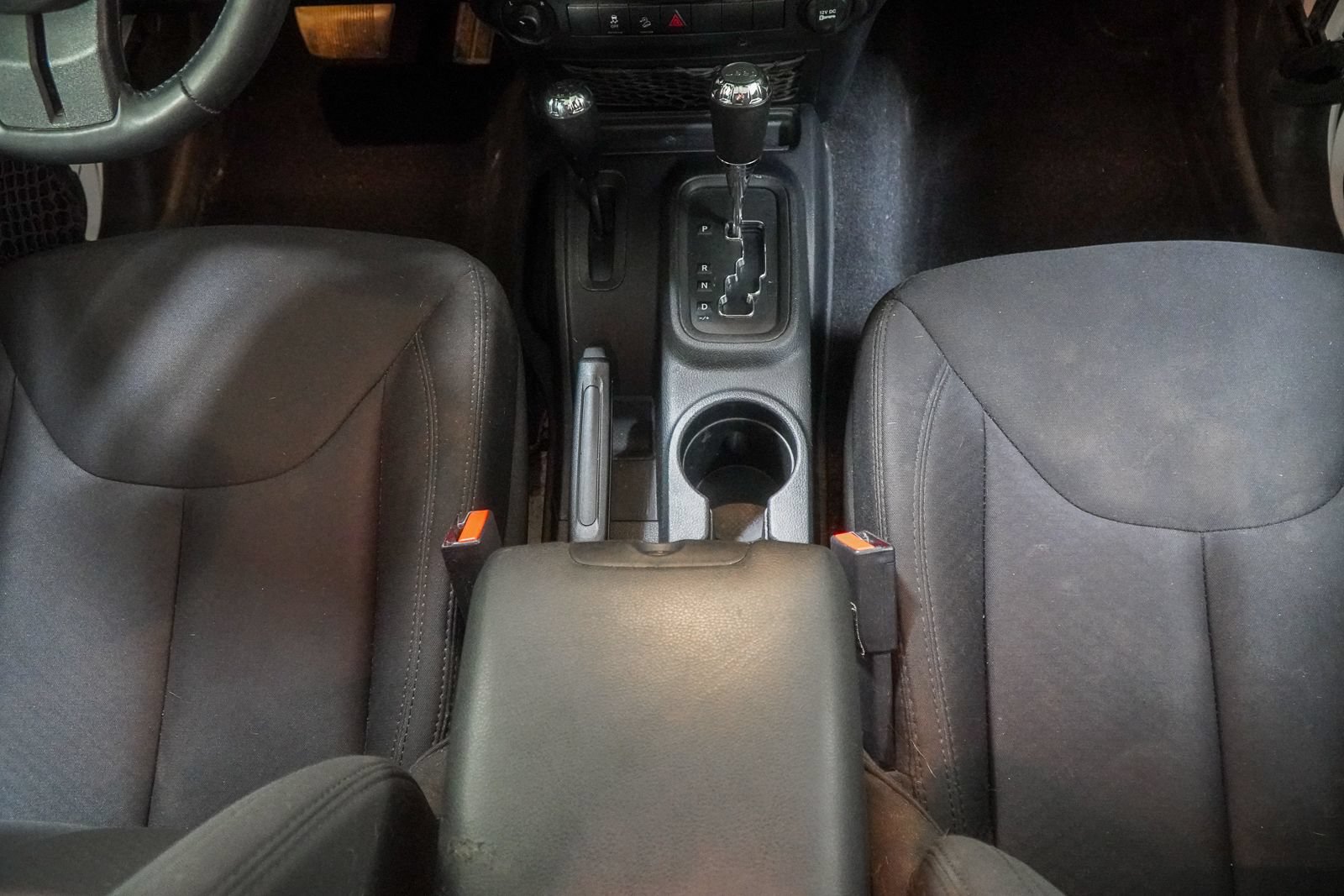Used 2014 Jeep Wrangler Unlimited Sport w/ Quick Order Package 24S AWD/4WD image 27