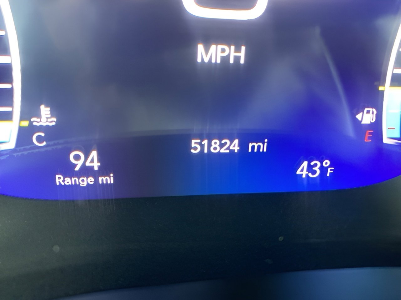 Used 2025 Chrysler Pacifica Select image 41