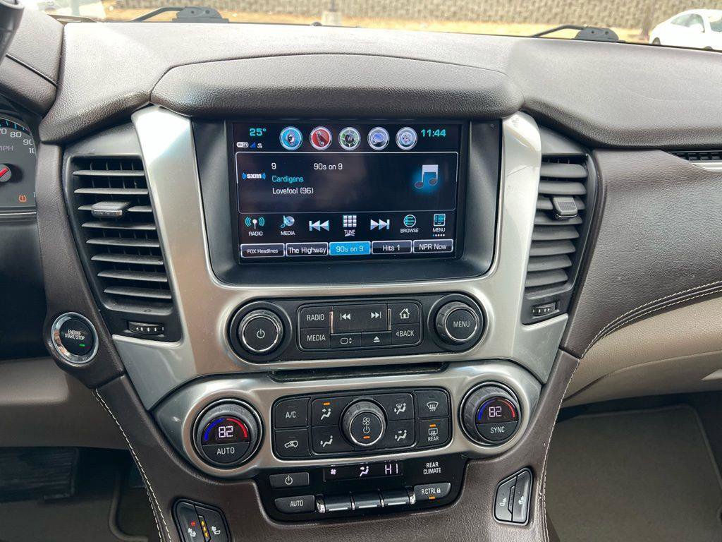 Used 2018 Chevrolet Suburban LT w/ LT Signature Package image 38