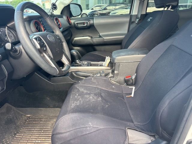 Used 2021 Toyota Tacoma SR5 RWD image 9