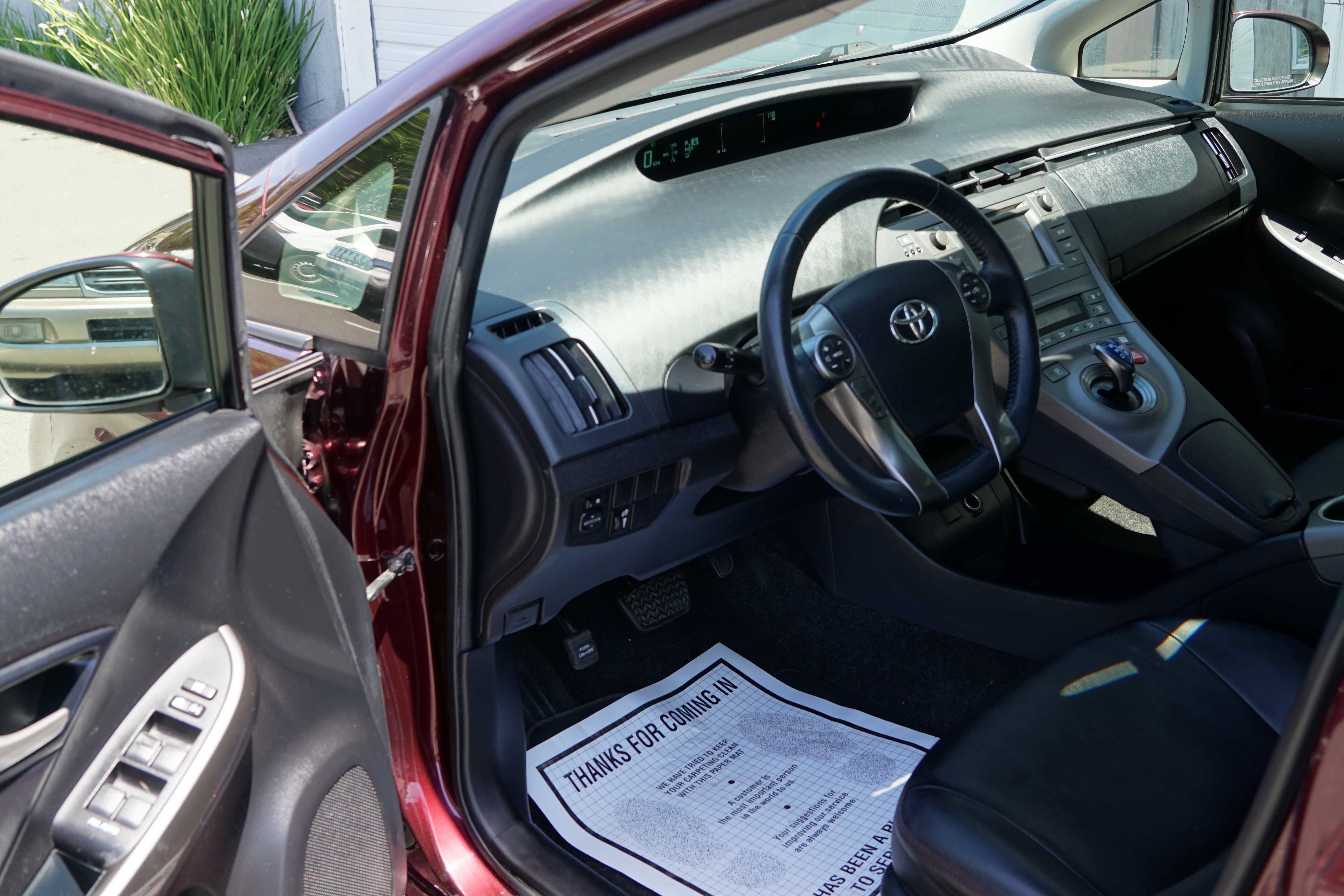 Used 2013 Toyota Prius Persona Series FWD image 35