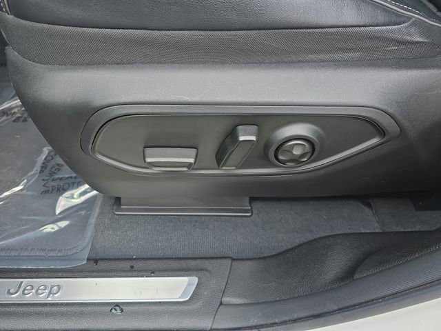 Used 2023 Jeep Grand Cherokee L Overland image 29