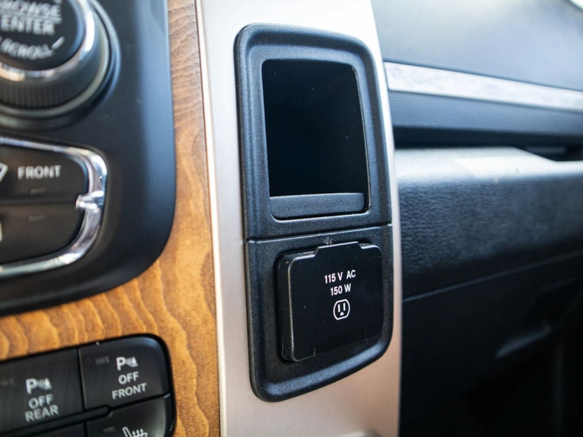 Used 2014 RAM 1500 Laramie Longhorn w/ Convenience Group RWD image 32