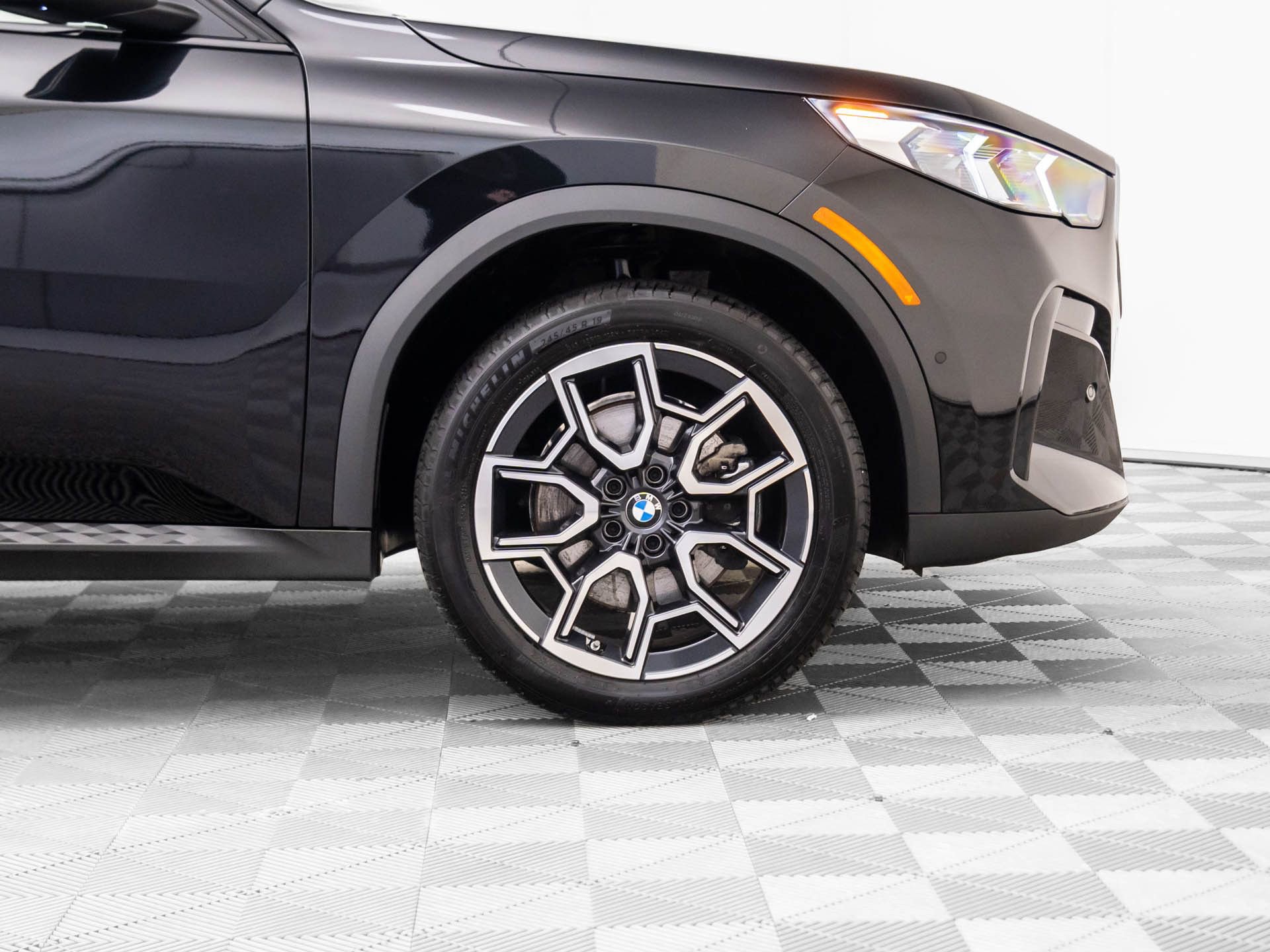 Certified 2025 BMW X2 xDrive28i w/ Premium Package image 38