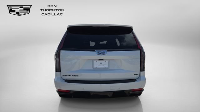 Certified 2023 Cadillac Escalade Sport w/ LPO, ONYX Package AWD/4WD image 4