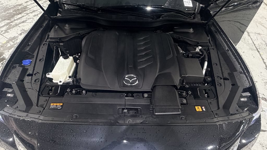 Used 2025 MAZDA CX-90 3.3 Turbo w/ Preferred Package AWD/4WD image 33