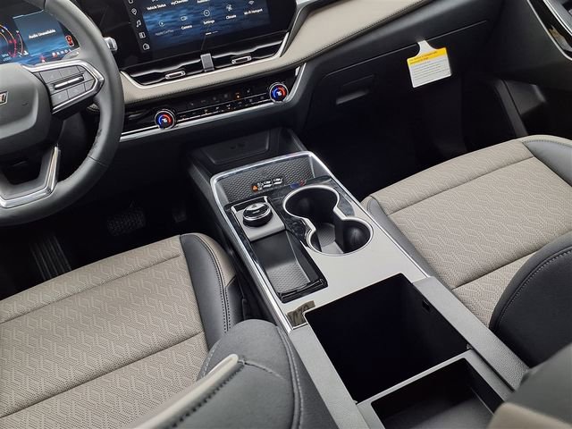 New 2026 Chevrolet Equinox LT w/ Convenience Package II FWD image 13