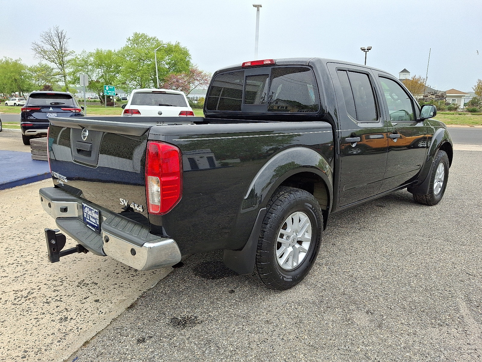 Used 2018 Nissan Frontier SV w/ Value Truck Package AWD/4WD image 6