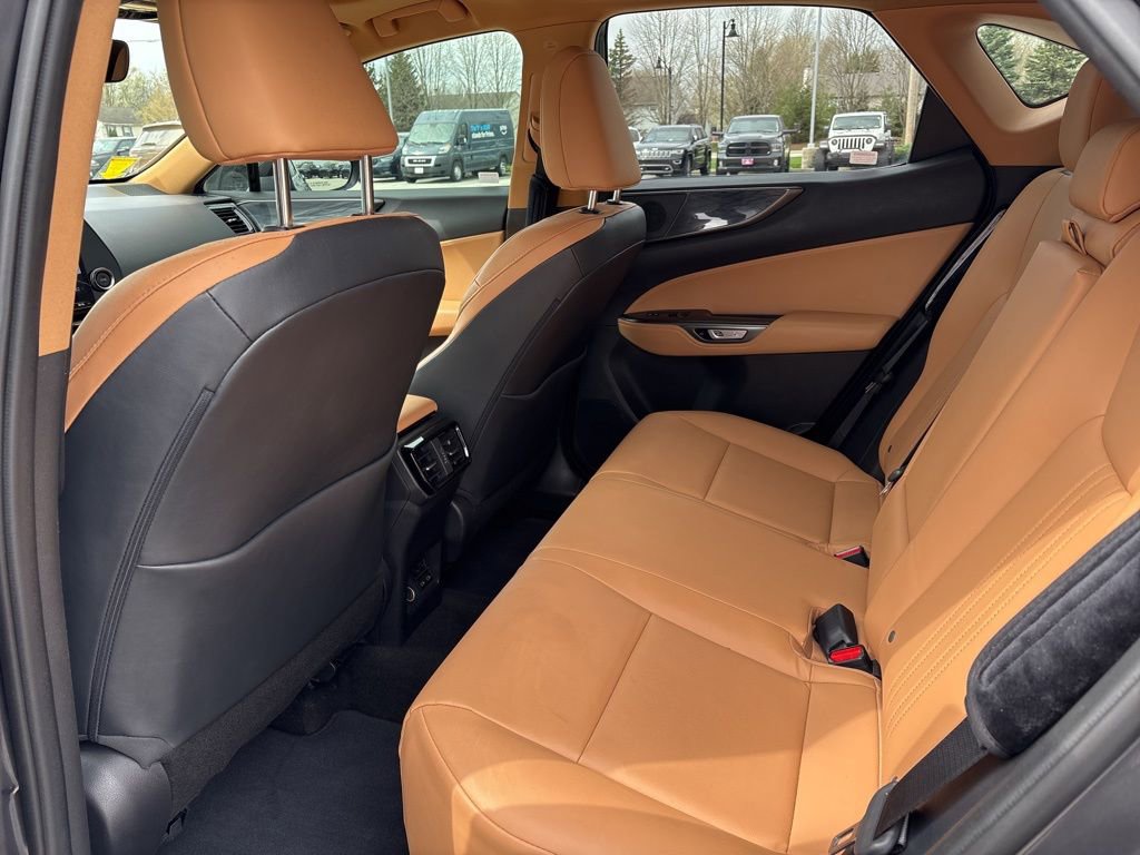 Used 2023 Lexus NX 250 FWD w/ Premium Package image 9