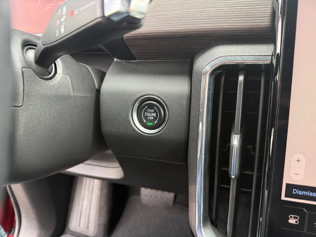 Used 2024 GMC Acadia Denali w/ Super Cruise Package AWD/4WD image 24