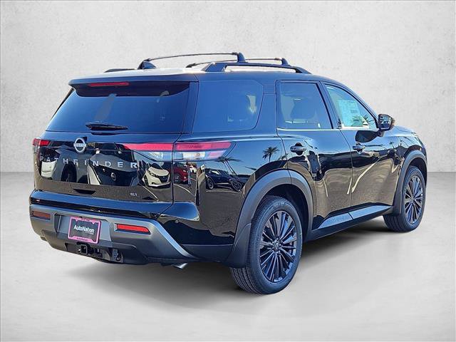 New 2026 Nissan Pathfinder SL image 2