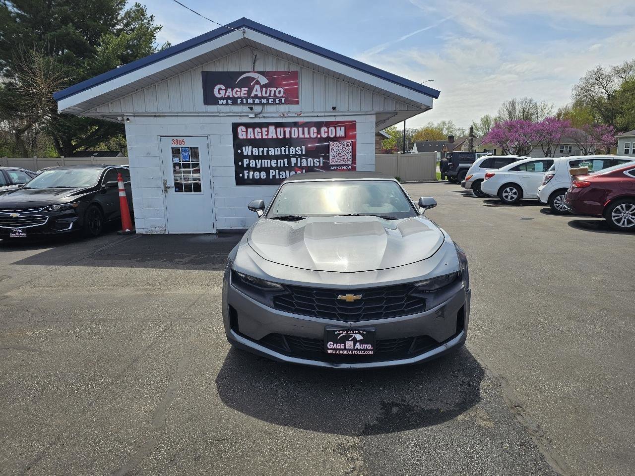 Used 2020 Chevrolet Camaro LT RWD image 2
