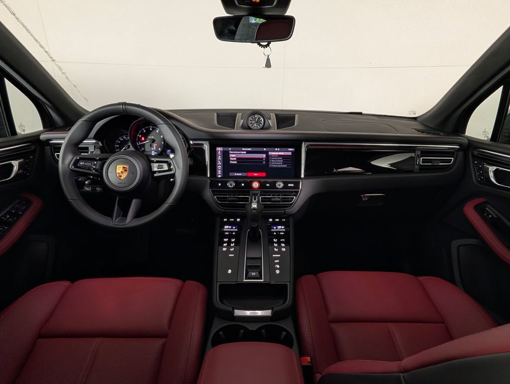 New 2026 Porsche Macan AWD/4WD image 20