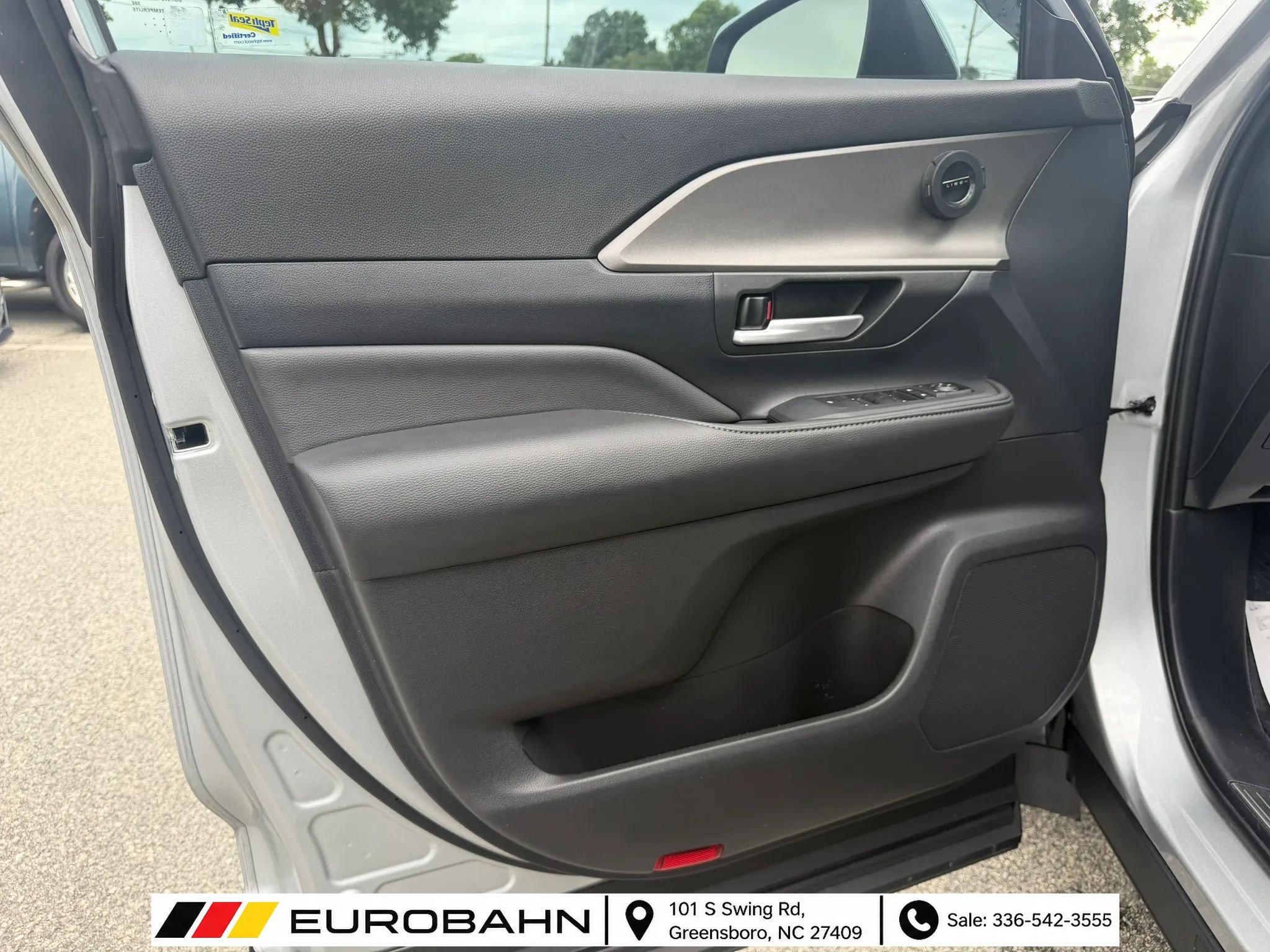 Used 2024 Toyota Grand Highlander AWD image 8