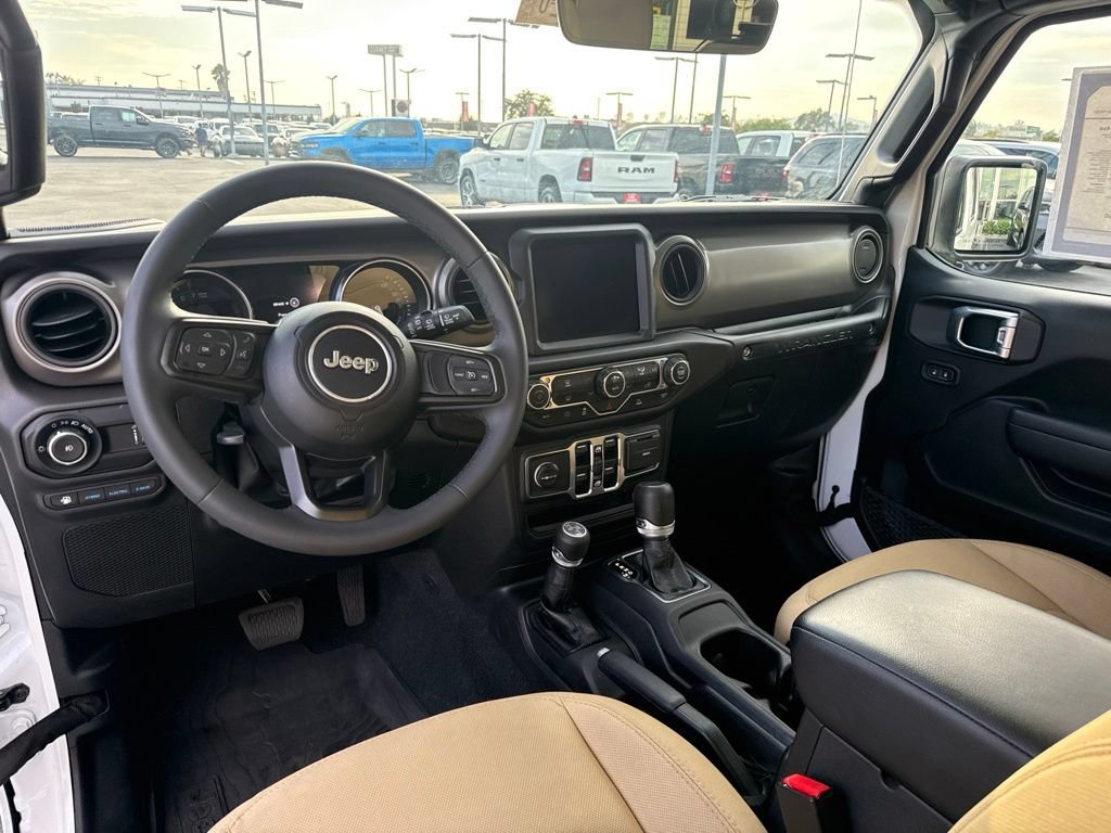 Certified 2023 Jeep Wrangler Unlimited w/ 8.4" Radio Group AWD/4WD image 17