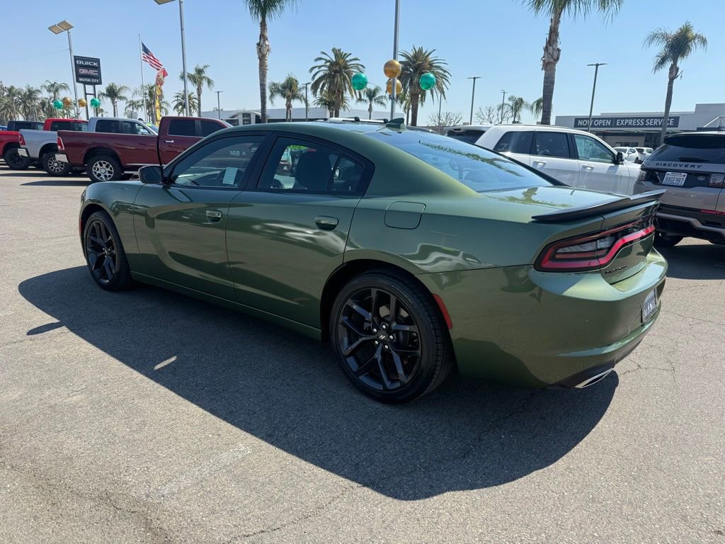 Used 2023 Dodge Charger SXT w/ Blacktop Package image 4