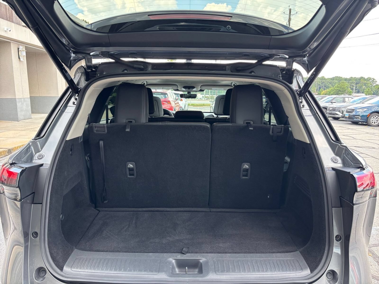 Used 2026 INFINITI QX60 Luxe FWD image 35
