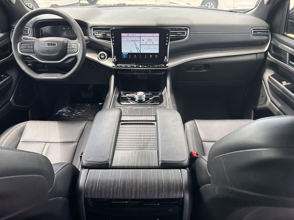 Used 2023 Jeep Wagoneer Series III w/ Convenience Group I image 11