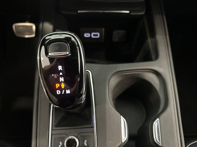 Certified 2024 Cadillac XT4 Sport AWD/4WD image 17