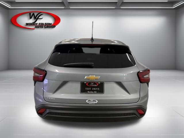 New 2026 Chevrolet Trax LS w/ LS Convenience Package FWD image 7