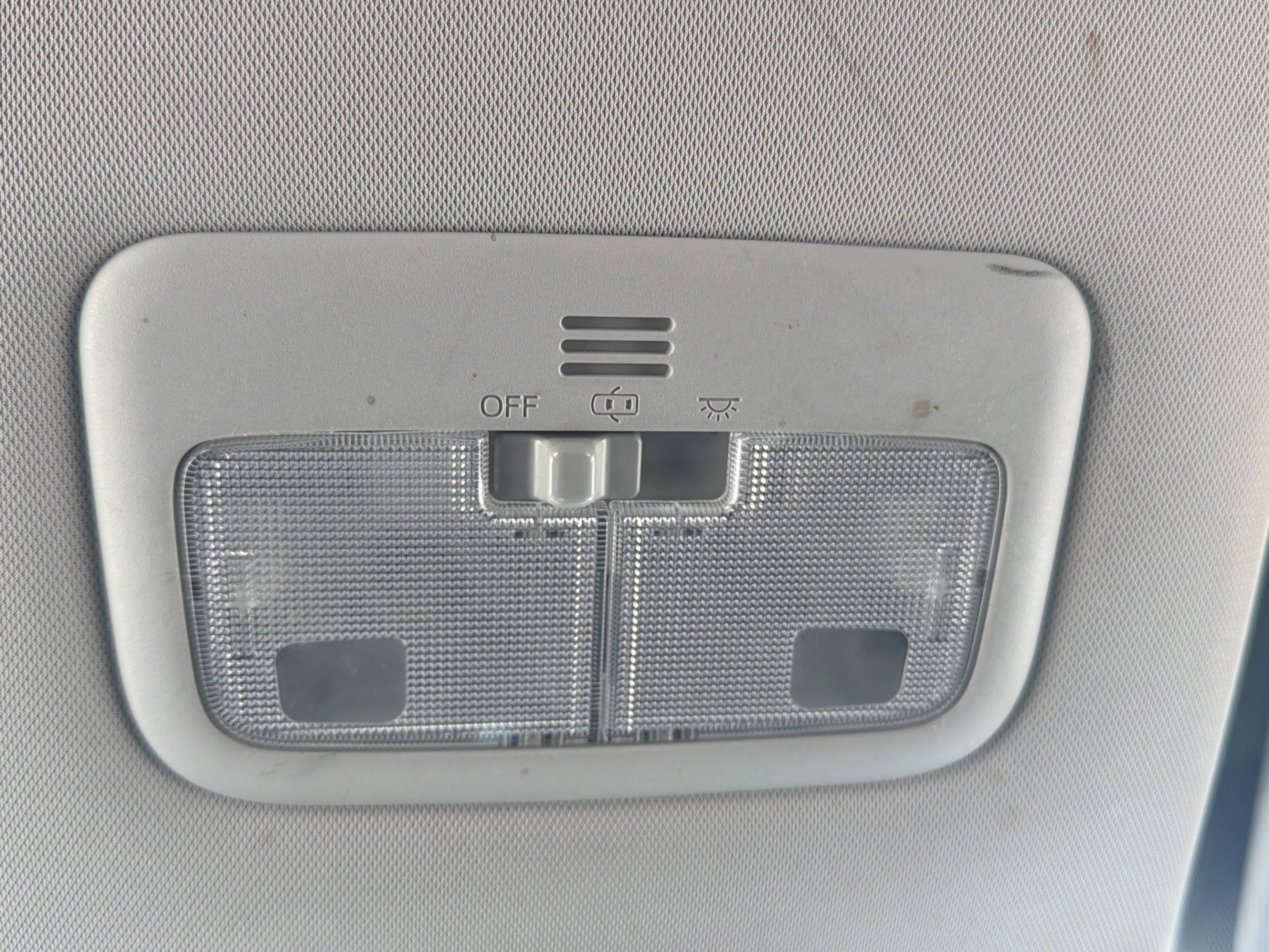 Used 2019 Toyota Corolla SE FWD image 15