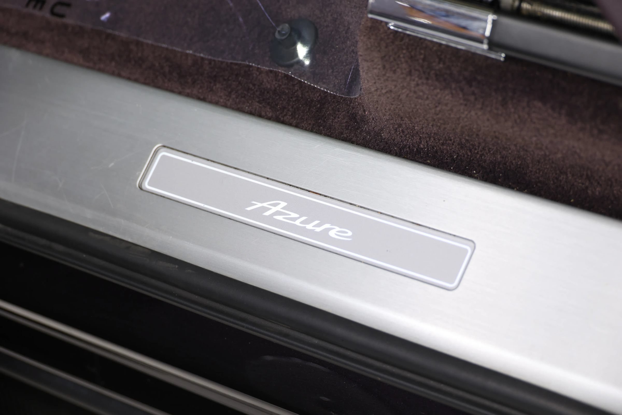 Used 2023 Bentley Bentayga Extended Wheelbase AWD/4WD image 19