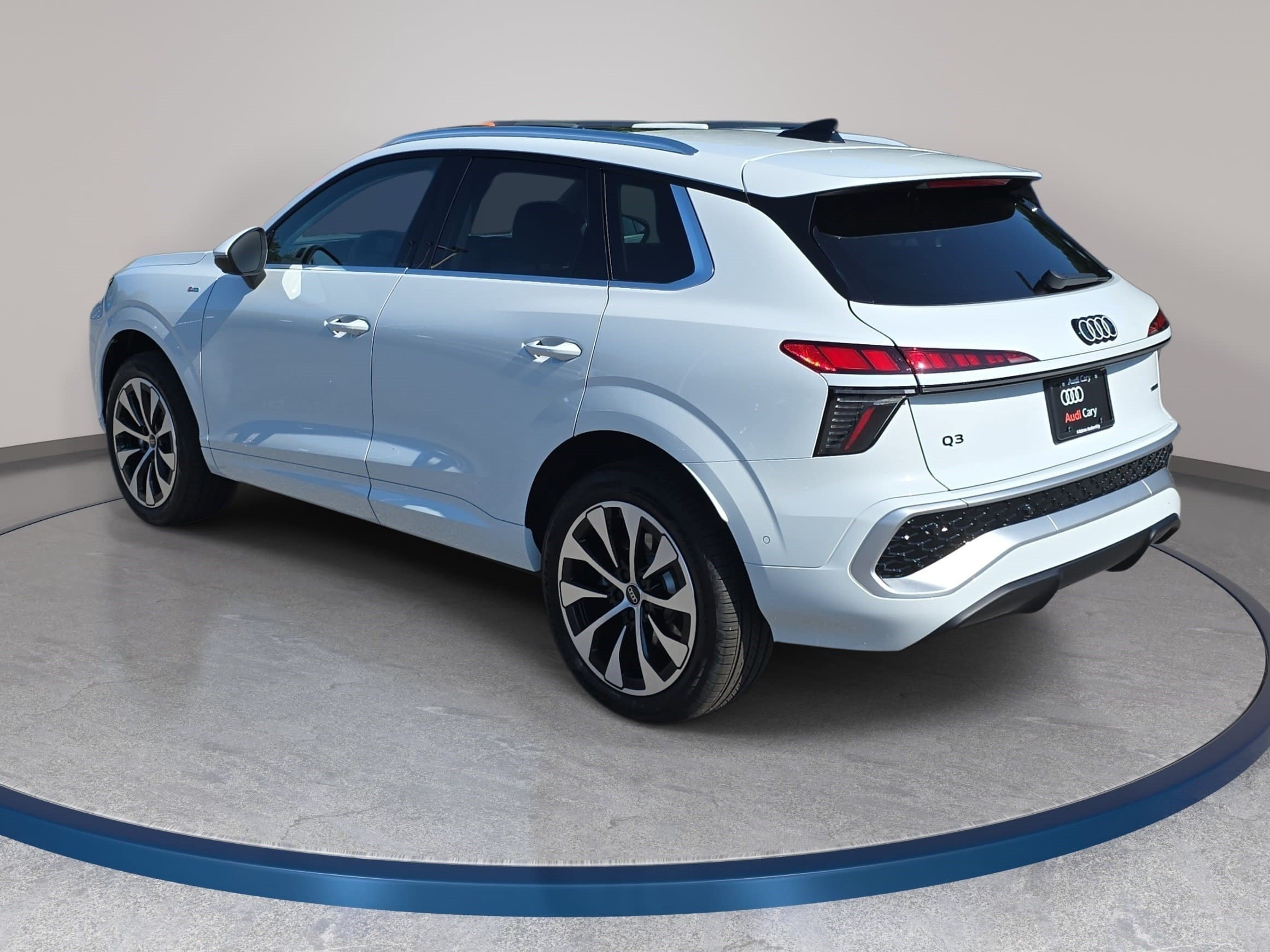 New 2026 Audi Q3 quattro 2.0T AWD/4WD image 7