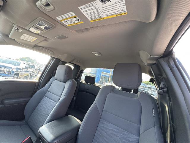 Used 2022 Nissan Frontier S RWD image 25