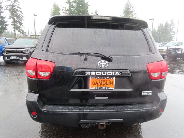 Used 2017 Toyota Sequoia SR5 AWD/4WD image 7