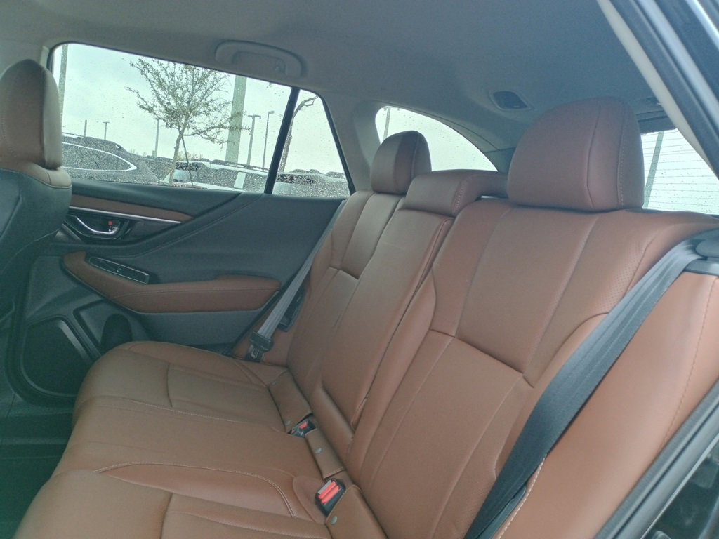 Certified 2022 Subaru Outback Touring w/ Popular Package #2 image 17