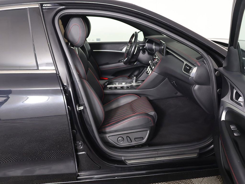 Used 2023 Genesis G70 3.3T w/ Sport Advanced Package image 32