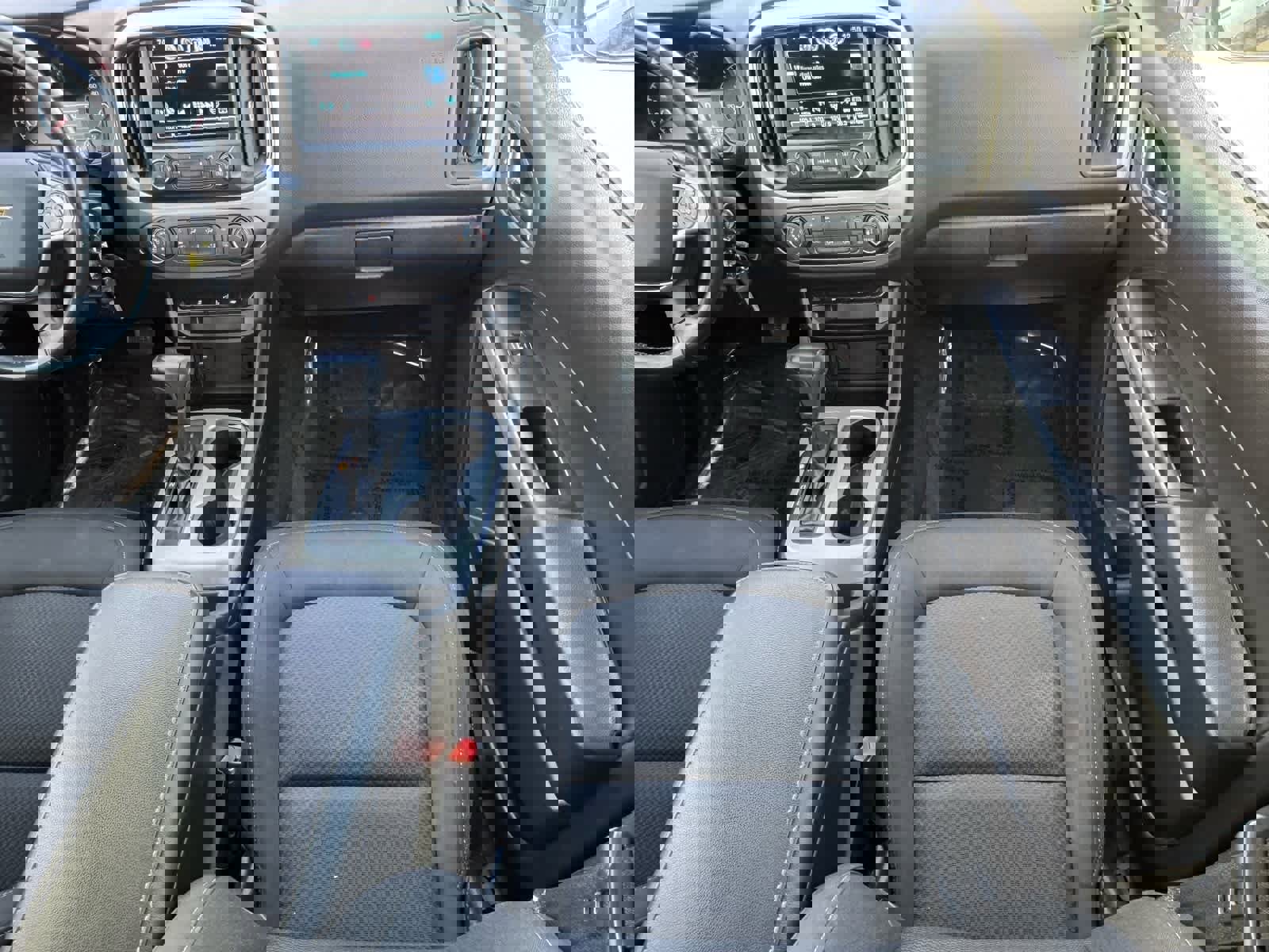 Used 2017 Chevrolet Colorado LT w/ LT Convenience Package image 17