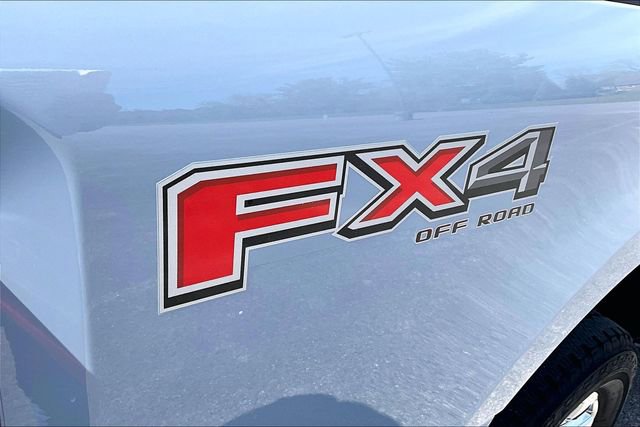 Used 2024 Ford F250 Lariat w/ Chrome Package image 24