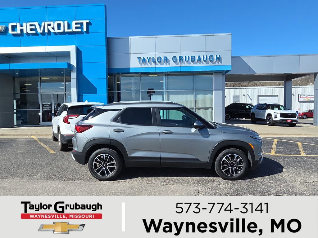 Used 2024 Chevrolet TrailBlazer LT image 1