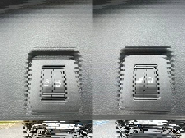 New 2025 Nissan Rogue SL w/ SL Premium Package image 19