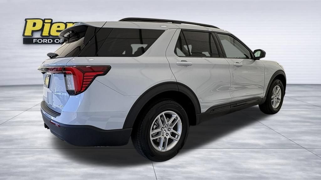 New 2026 Ford Explorer Active AWD/4WD image 7