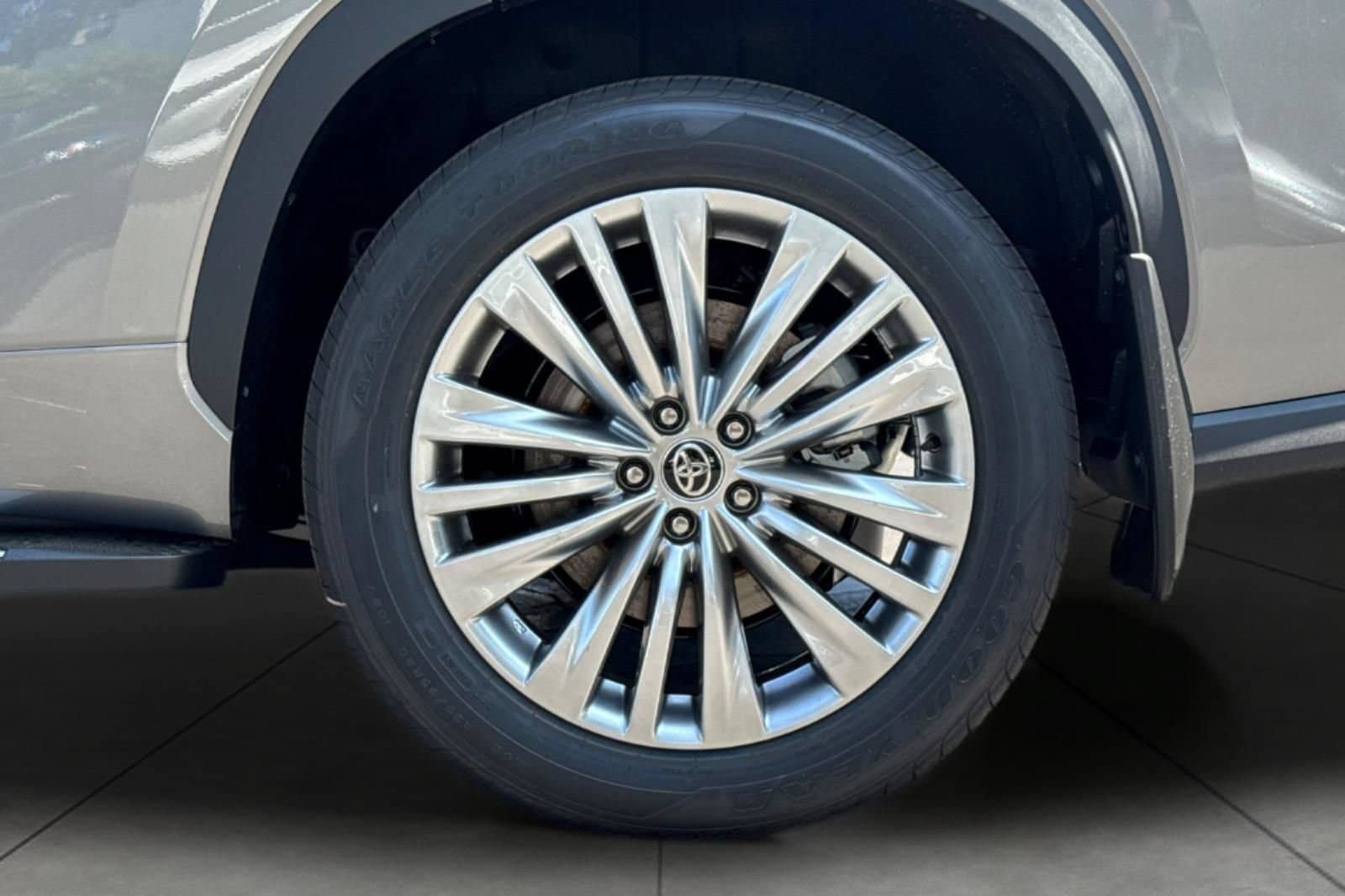 New 2026 Toyota Highlander Platinum AWD/4WD image 36