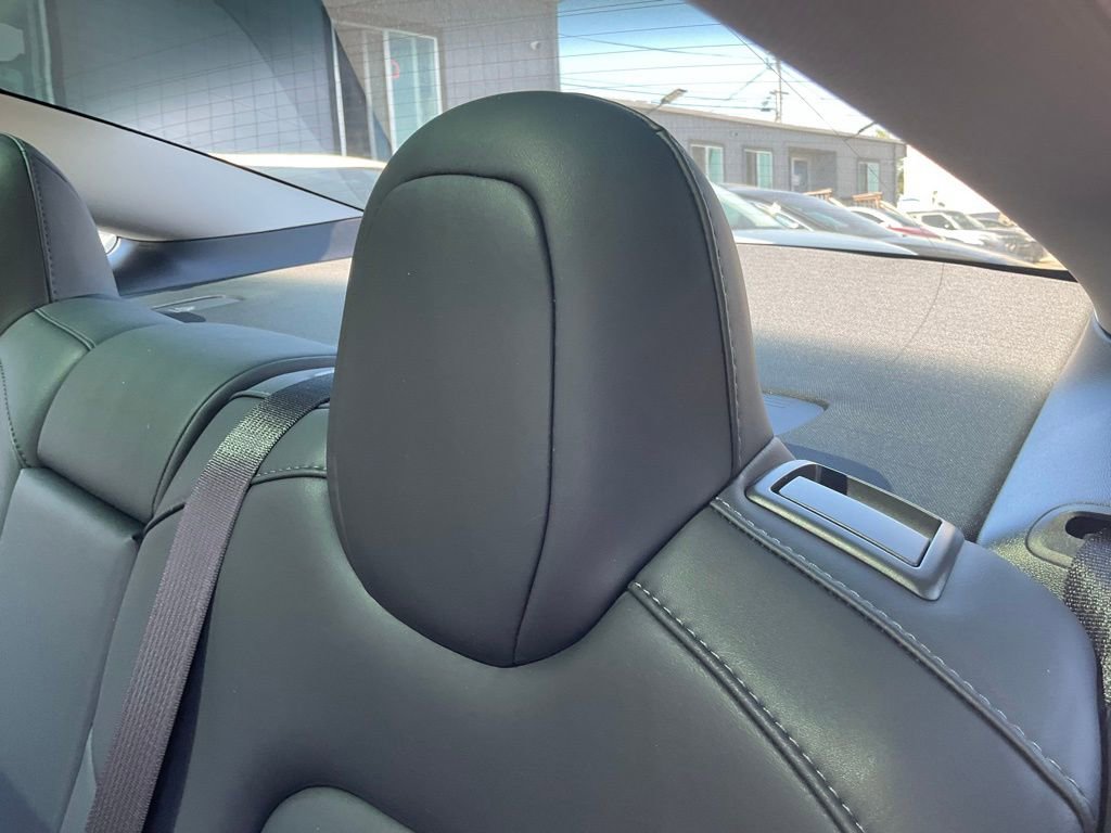Used 2023 Tesla Model 3 Standard Range image 30