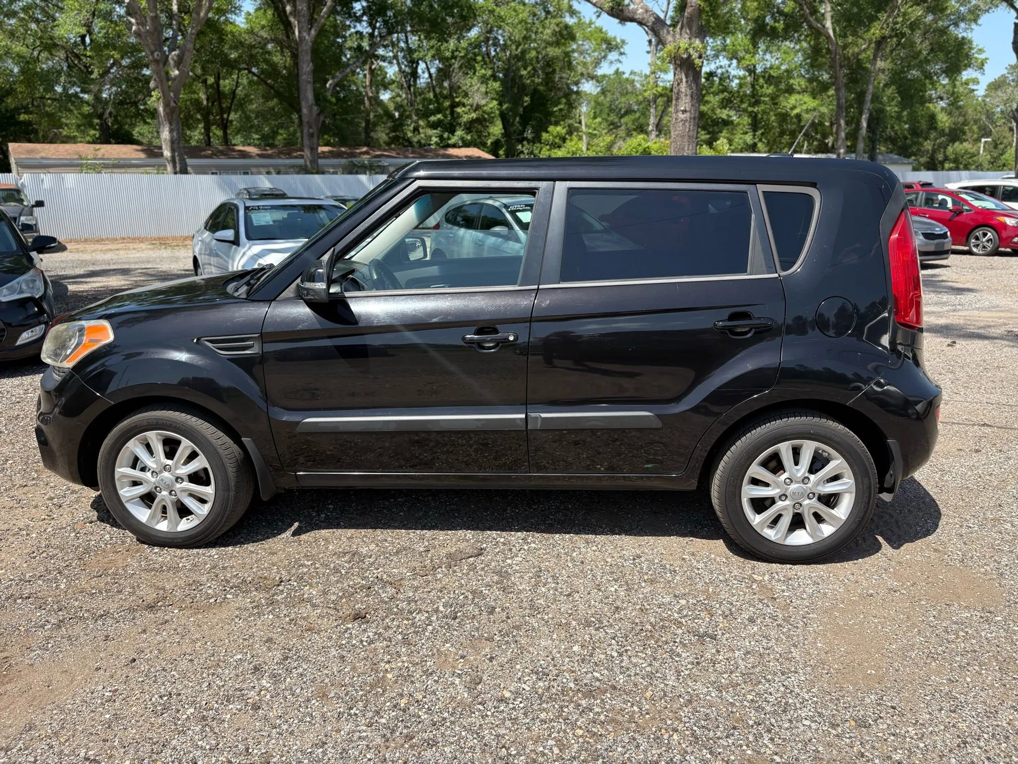 Used 2012 Kia Soul + image 8