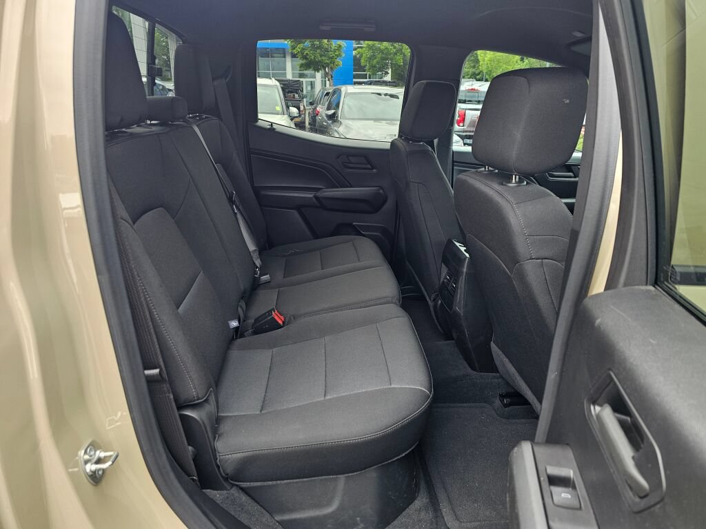 Used 2024 Chevrolet Colorado Trail Boss w/ LPO, Dark Essentials Package AWD/4WD image 26